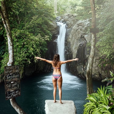 Aling-aling Waterfall