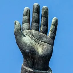 Close up on Captain Steinmetz’s hand