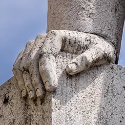 Close-up of Klebelsberg’s right hand