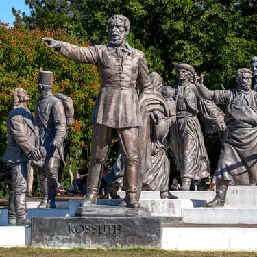 Full view of the Lajos Kossuth statue complex by Zsigmond Kisfaludi Strobl, unveiled in 1952.