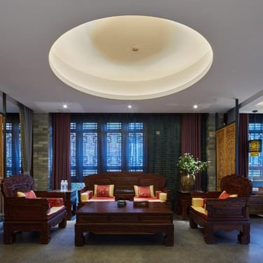 Yangshuo Li River Resort Family rooms are decorated with stylidh features