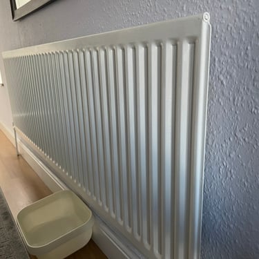 extremely long 1970s radiator that needs to be modernised