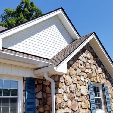 House wash in Rogersville, Tn 37857 near me by Bobs Pressure Washing LLC in Bulls Gap, Tn 37711 7