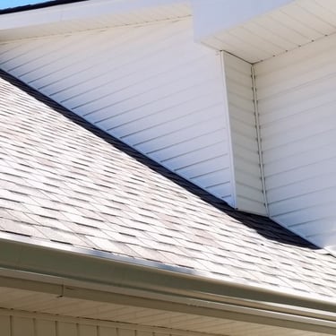House wash in Rogersville, Tn 37857 near me by Bobs Pressure Washing LLC in Bulls Gap, Tn 37711 5