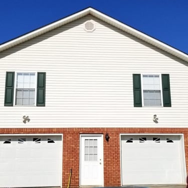 House wash in Russellville, Tn 37860 near me by Bobs Pressure Washing LLC in Bulls Gap, Tn 37711 31