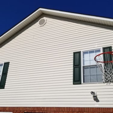 House wash in Russellville, Tn 37860 near me by Bobs Pressure Washing LLC in Bulls Gap, Tn 37711 28