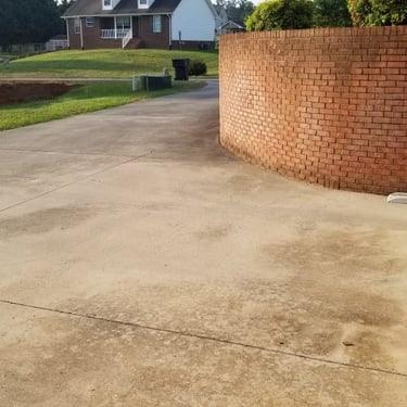 Concrete Driveway cleaning in Russellville, Tn 37860 near me by Bobs Pressure Washing LLC in Bulls Gap, Tn 37711 8