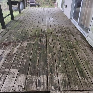Vinyl and deck wash in Chelaque estates in Mooresburg, Tn 37811 by Bobs Pressure Washing services 18
