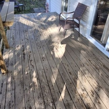 Vinyl and deck wash in Chelaque estates in Mooresburg, Tn 37811 by Bobs Pressure Washing services 12