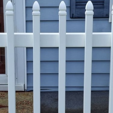 Vinyl house wash in Mooresburg, Tn 37811 by Bobs Pressure Washing services 8