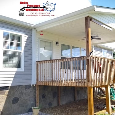 Mobile home House wash in Rogersville, Tn 37857 near me by Bobs Pressure Washing LLC in Bulls Gap, Tn 37711 9