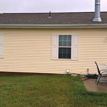 House wash in Whitesburg, Tn 37891 near me by Bobs Pressure Washing LLC in Bulls Gap, Tn 37711 33