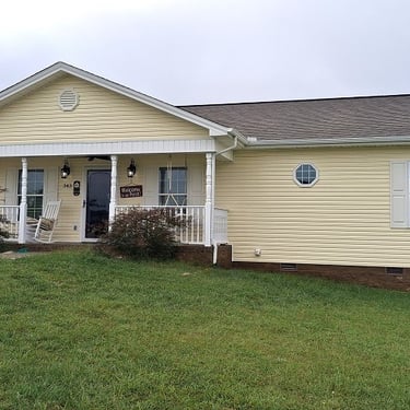 House wash in Whitesburg, Tn 37891 near me by Bobs Pressure Washing LLC in Bulls Gap, Tn 37711 21