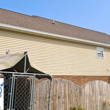 House wash in Russellville, Tn 37860 near me by Bobs Pressure Washing LLC in Bulls Gap, Tn 37711 39