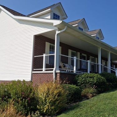 House wash in Russellville, Tn 37860 near me by Bobs Pressure Washing LLC in Bulls Gap, Tn 37711 10