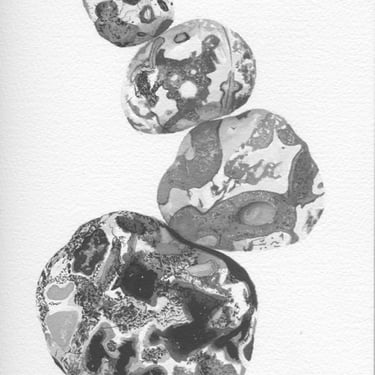 4 stones balancing monochrome