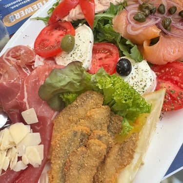 Antipasto , Lascia fare a Noi, il mondo di Villa, Ristorante, pizzeria del Sole