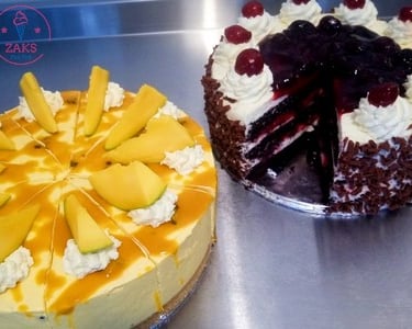 A black forest gateau and mango cheesecake from ZAKS Pud Pod