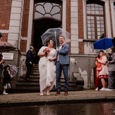 Les mariés à la sortie de la maison communale d'Herve