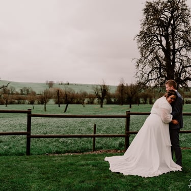 Photo de couple à la ferme des Beaux-Monts