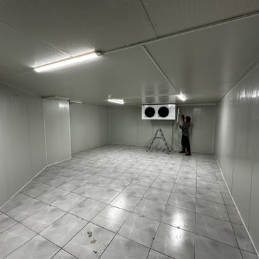 Food storage cold rooms - غرف تبريد المواد الغذائية