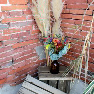 Bouquet de fleurs séchées multicolores, décoration de mariage, réalisé par l'Ensorce'Fleurs