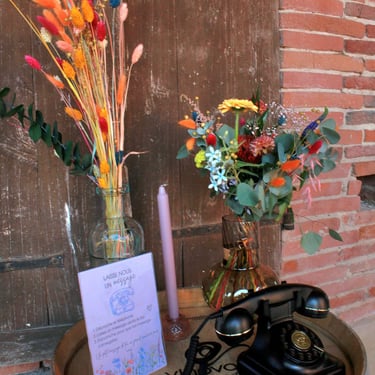 Bouquet de fleurs séchées multicolores, pour mariage, réalisé par l'Ensorce'Fleurs