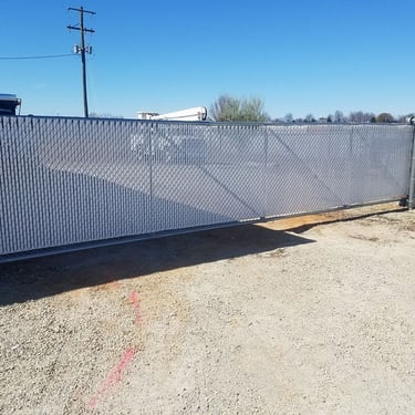 Commercial chain gate for central kentucky business