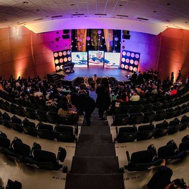 pantallas, videowalls, pantallas led, eventos, iliminacion, renta, equipo, marca, agencia de marketing, activaciones, ilumina