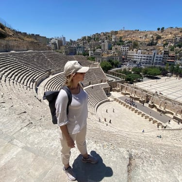 teatro romano de Amán en Jordania durante un tour privado organizado por Exclusive Jordan
