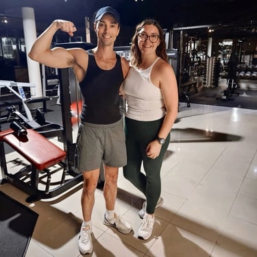 Stevie with personal trainer Sasha in the gym during her 22kg transformation journey