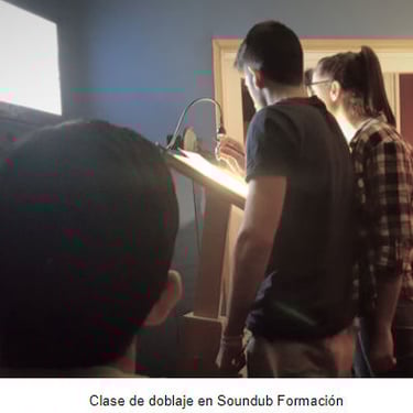 Miniatura en clase de locución y doblaje
