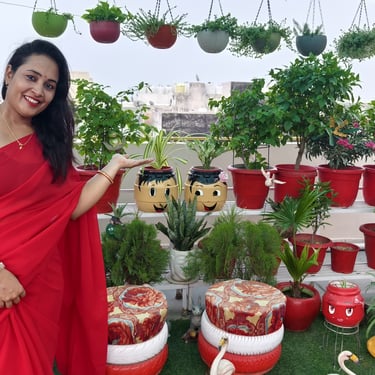 how to use waste plastic , garden of kavita