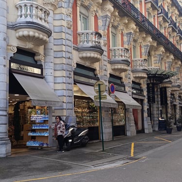 Souvenir Stores