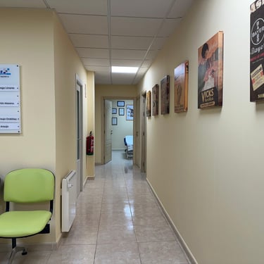 pasillo sala de espera fisioterapia jerez Miguel Beato