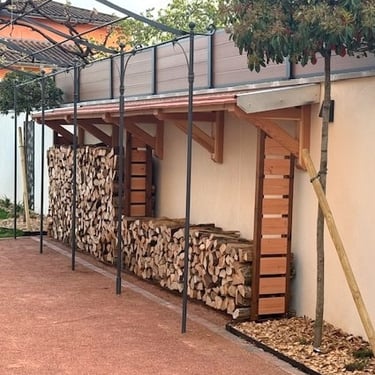 charpente abri bois de chauffage