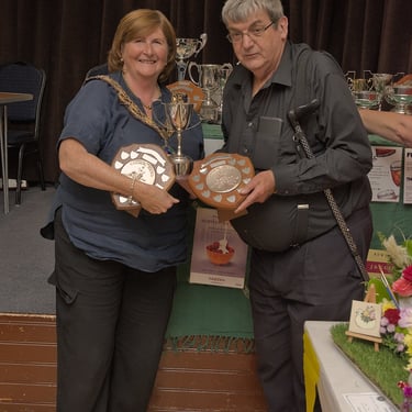 Sandy Garden & Craft Show 2024 - Richard Marriott - Beed Cup Best in Sec B) & The Wootton Shields (best in Classes 40, 42-44)