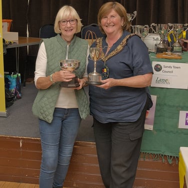 Sandy Garden & Craft Show 2024 - Gail Smith - The Glenn Cup  (best in sec. D) & Foster Bowl  (Sandy resident best pot plant)