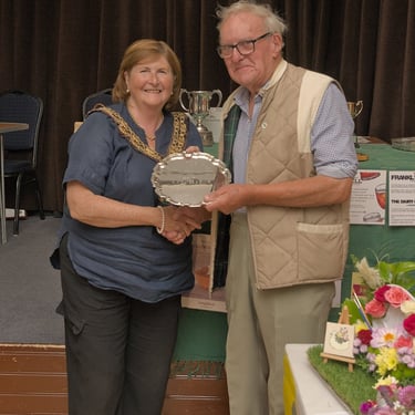 Sandy Garden & Craft Show 2024 - Hamish Davidson - RP Gates & Sons Sandy Top Tray (for class 1)