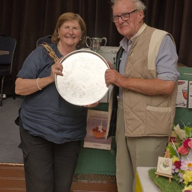 Sandy Garden & Craft Show 2024 - Hamish Davidson, Ron & Effy Munns Memorial Plate (highest total scoring points classes 5-29)