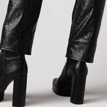 Produktų fotografavimas reklamai komercinė. Profesionalus daiktų, drabužių fotografavimas Vilniuje e. parduotuvė baltame fone