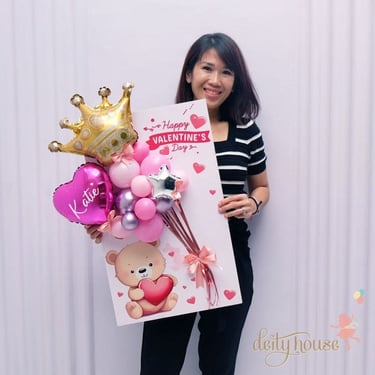 tarjeta de cumpleaños con globo y valentin