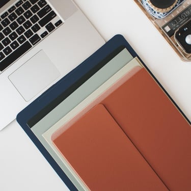 Illustration bureau et dossiers