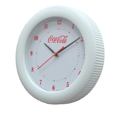 10.5 inch plastic round wall clock