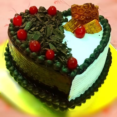 heart shape black forest cake