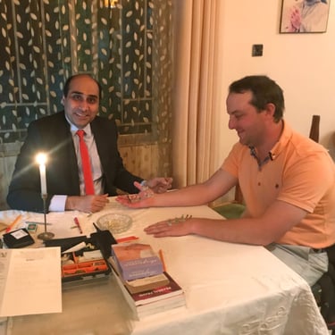 pplying specialized SuJok therapy to a patient's hand for immediate pain relief.