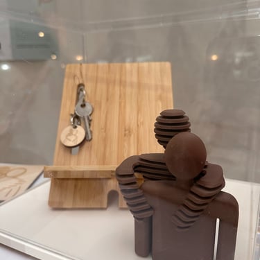 Vergeten rouw: de sleutelhanger als een krachtig symbool. Makkelijk voor herkenning en om het gesprek te starten.