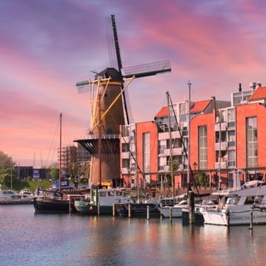 Rotterdam sunset, photography by Philip Preston