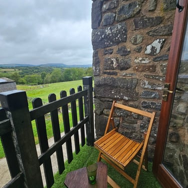 Balcony rural cottage Llanwrtyd Wells