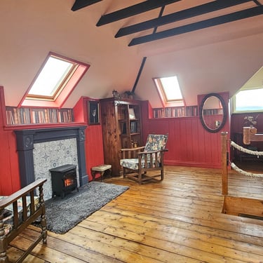 Loft space in dog friendly holiday let. Llanwrytd Wells